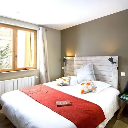 Chalet Le Cabri 12p *